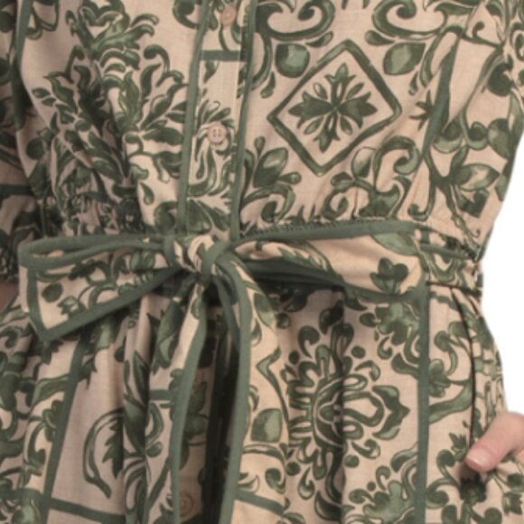 LEA Short Sleeve Tile Print Mini Dress With Belt - Picture 3 of 3